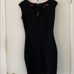 Black bodycon dress